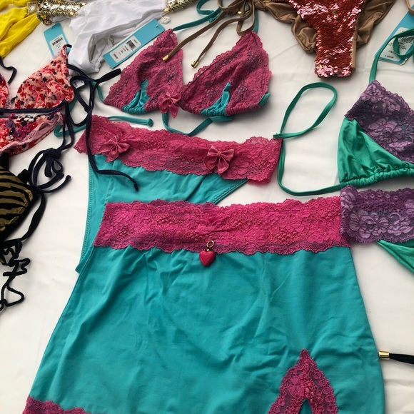 Beach bunny group exposure … my entire beach bunny collection is for sale … - Picture 13 of 17